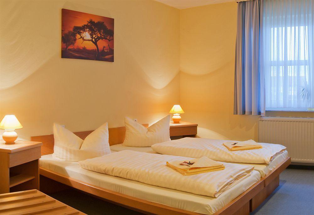 Mülsen Hotel Garni Zwickau-Mosel מראה חיצוני תמונה