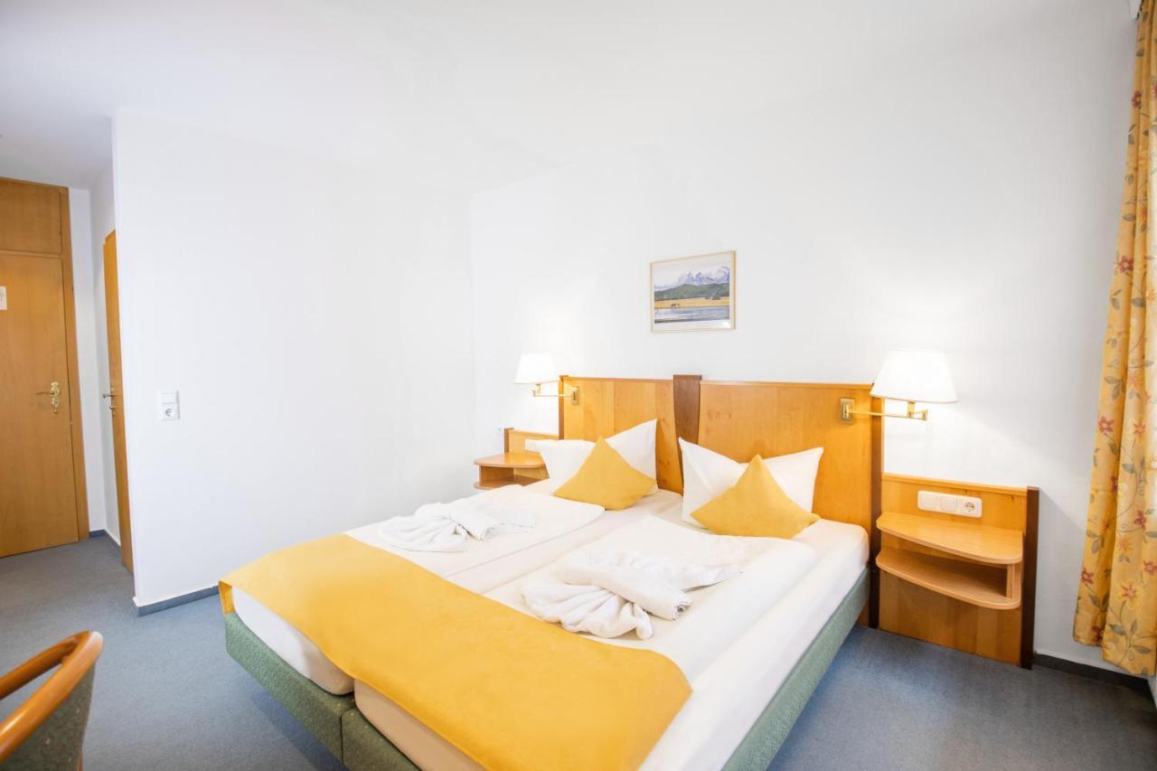 Mülsen Hotel Garni Zwickau-Mosel מראה חיצוני תמונה