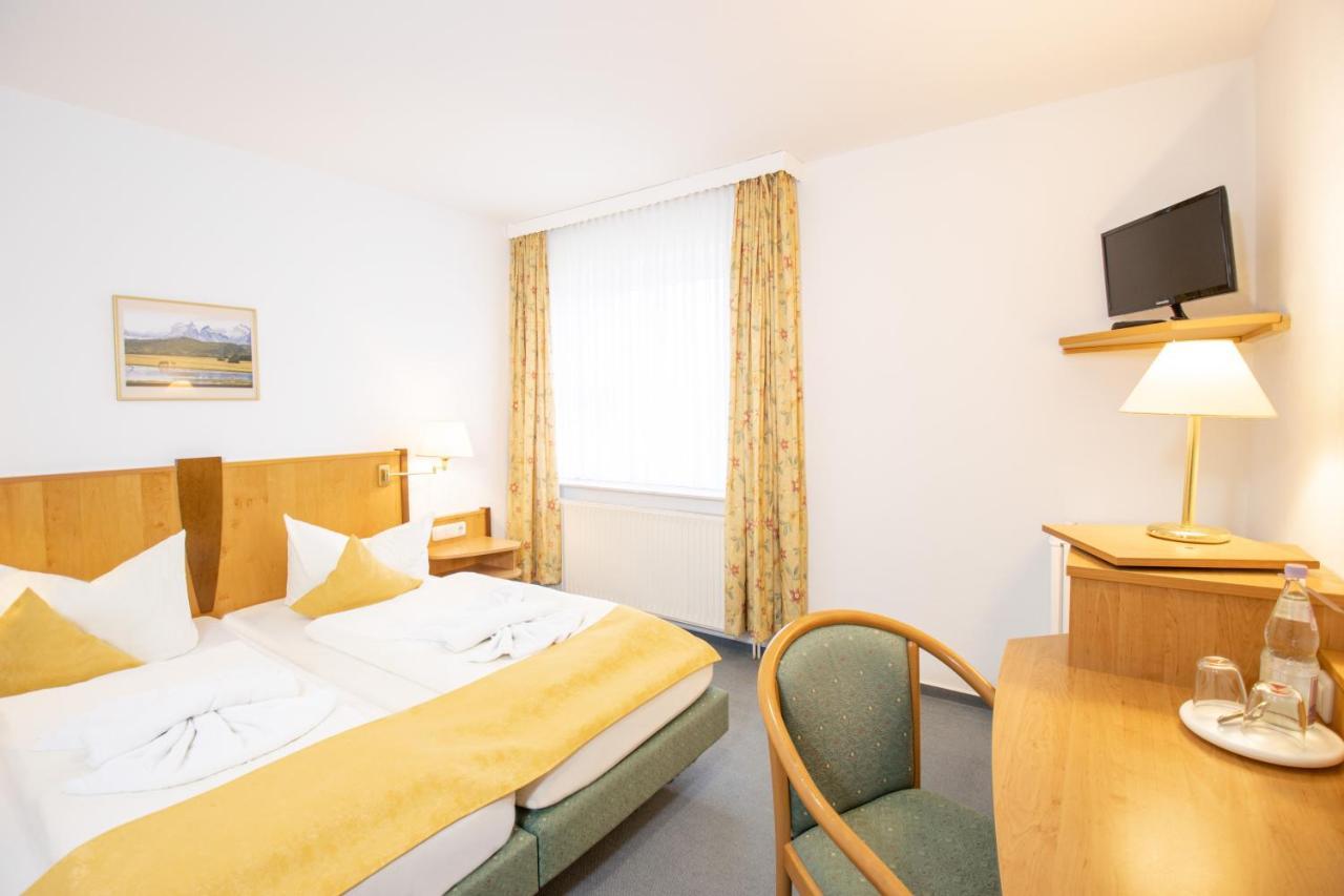 Mülsen Hotel Garni Zwickau-Mosel מראה חיצוני תמונה