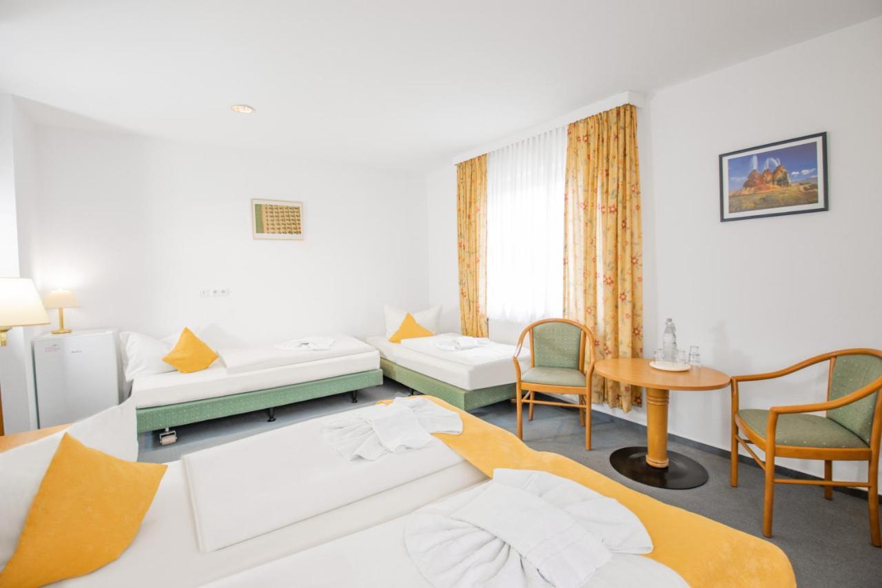 Mülsen Hotel Garni Zwickau-Mosel מראה חיצוני תמונה