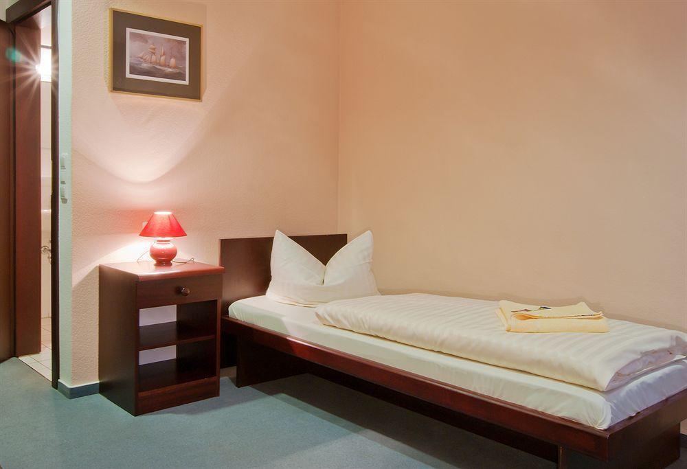 Mülsen Hotel Garni Zwickau-Mosel מראה חיצוני תמונה