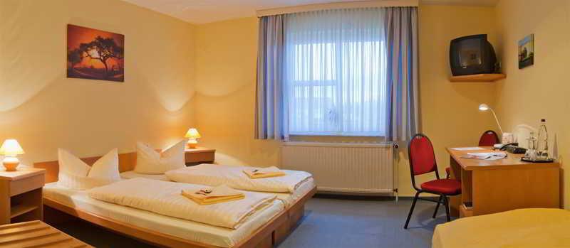 Mülsen Hotel Garni Zwickau-Mosel מראה חיצוני תמונה